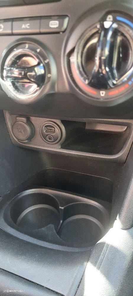 Peugeot 208 1.6 BlueHDi Style - 15