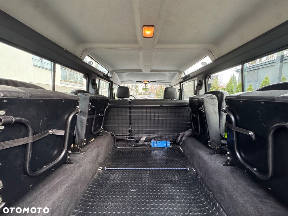Land Rover Defender 2.5 TDI - 14