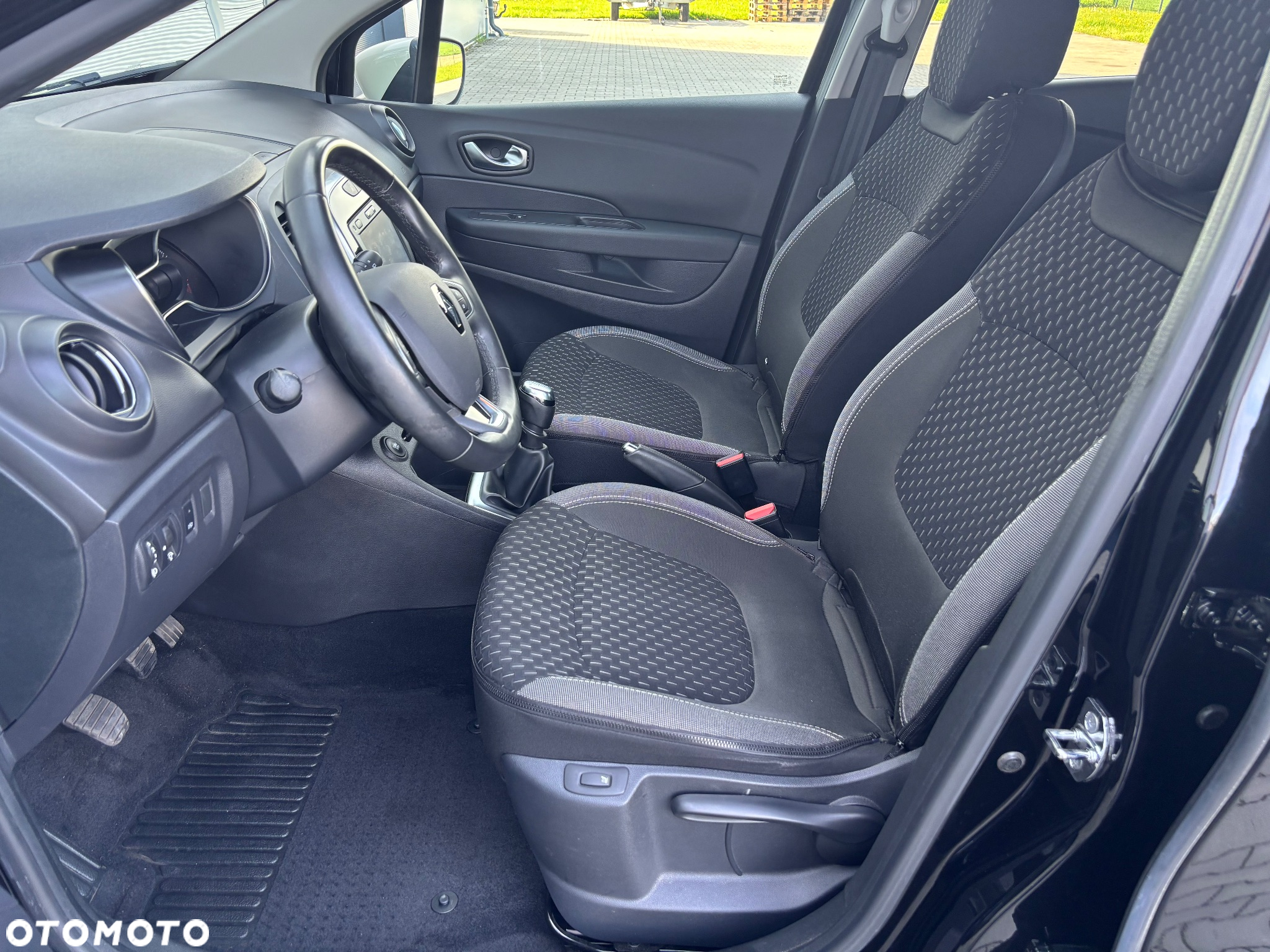Renault Captur 1.2 Energy TCe Intens - 21