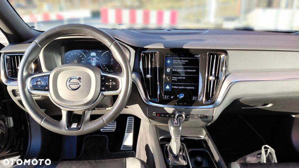 Volvo V60 T5 Geartronic R-Design - 11