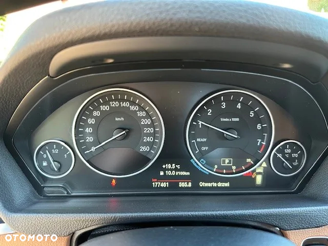 BMW Seria 3 330i GPF Luxury Line - 16