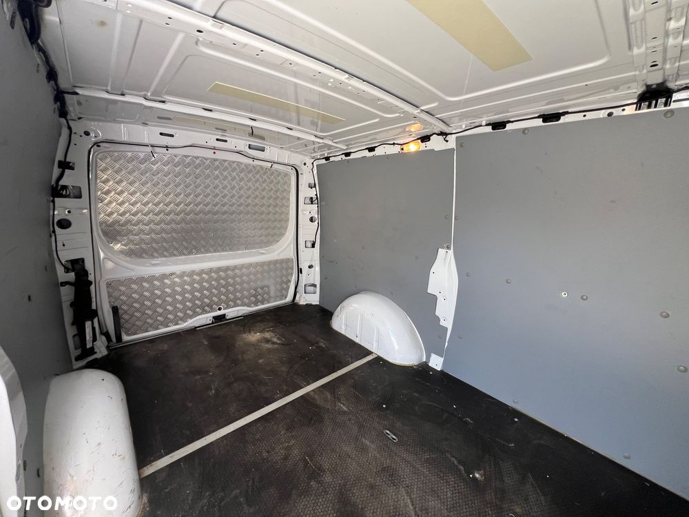 Mercedes-Benz Vito - 12