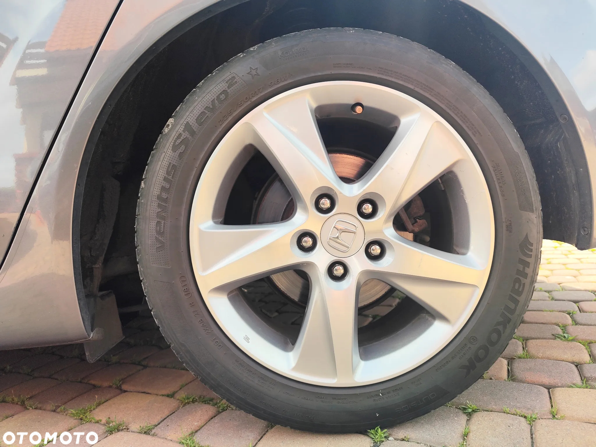 Honda Accord 2.0 Lifestyle - 12
