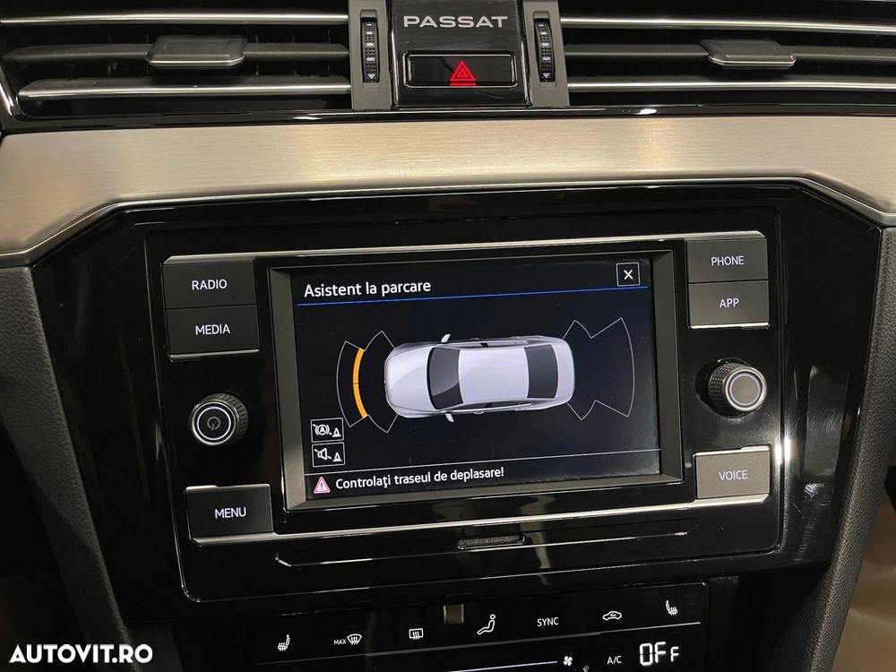 Volkswagen Passat 2.0 TDI DSG Highline - 17