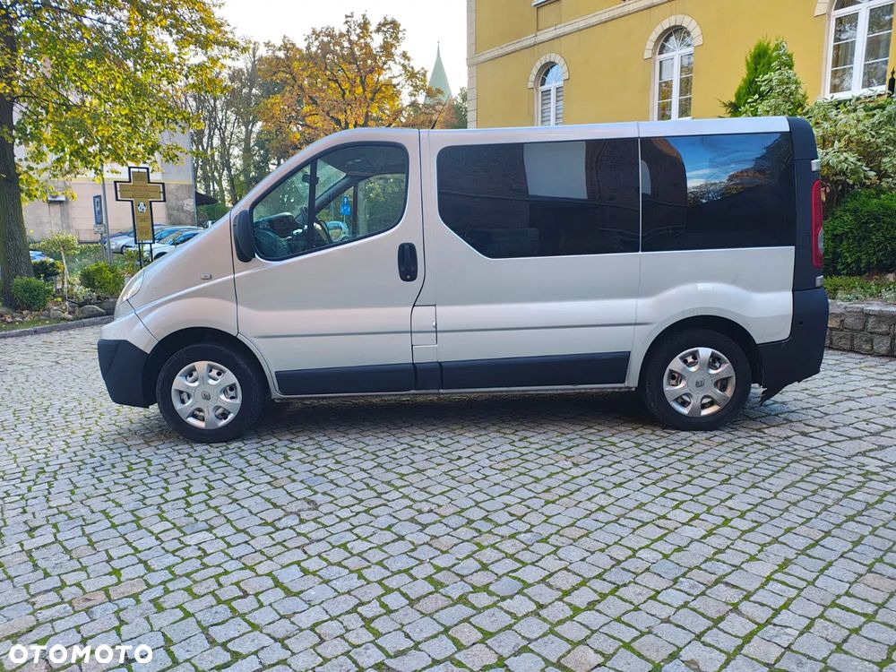 Renault Trafic - 22