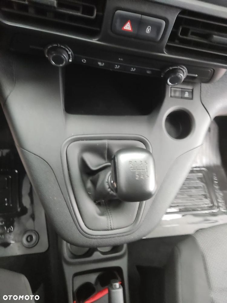 Toyota ProAce 1,5-l-D-4D L1 (6-Si.) - 18