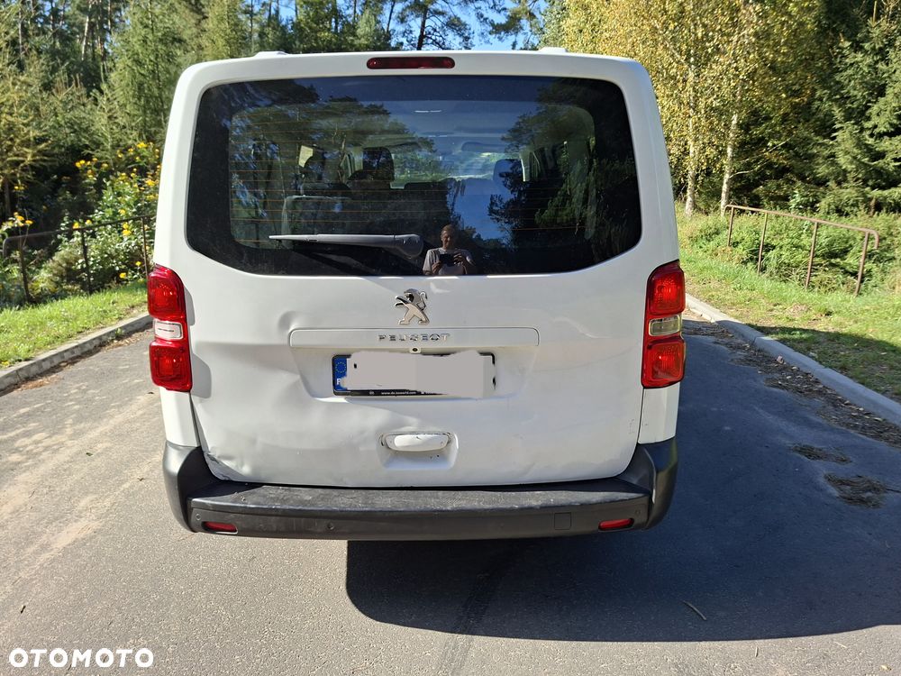 Peugeot Expert Kombi 2.0 BlueHDi Long 2,8t EAT8 - 3