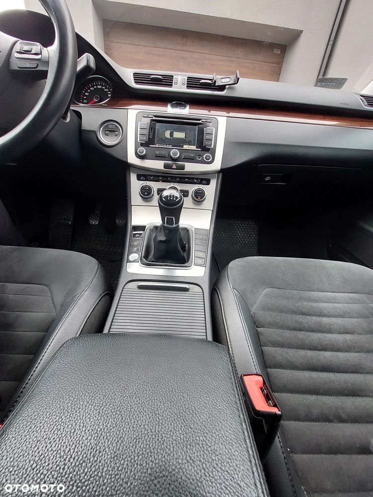 Volkswagen Passat 2.0 TSI Highline - 15