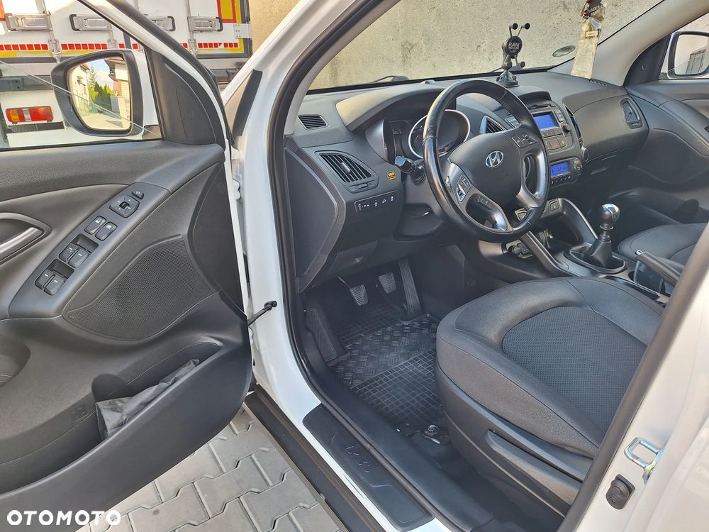 Hyundai ix35 1.6 2WD blue Style - 15