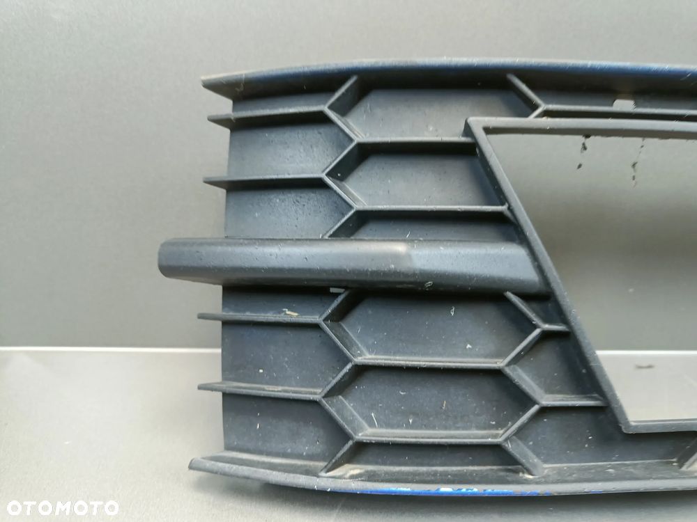 Kratka Zderzaka Lewa Skoda Octavia 3 III Zaślepka Ramka Halogenu 5E0807681 - 2