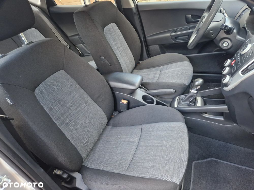 Kia Ceed - 24