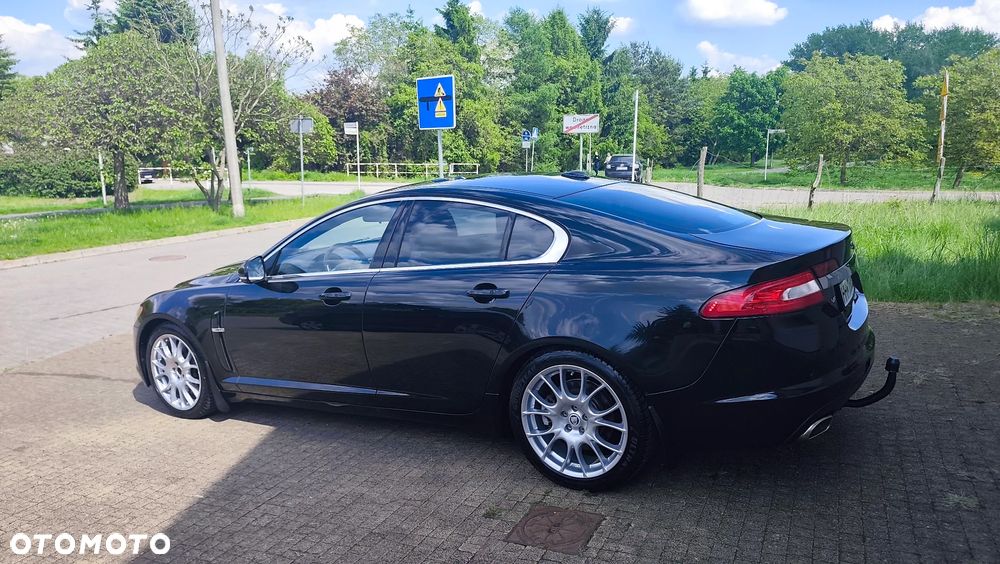 Jaguar XF 3.0 V6 - 18