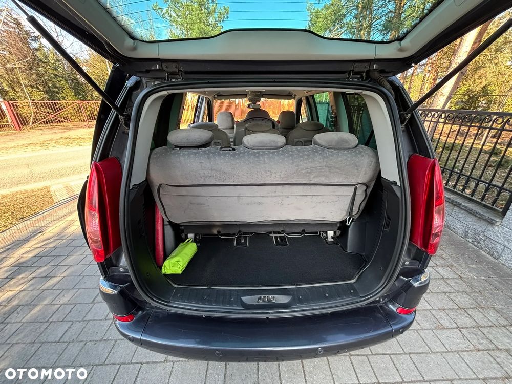 Peugeot 807 HDi 170 Bi-Turbo Automatik Platinum Pullmann - 17