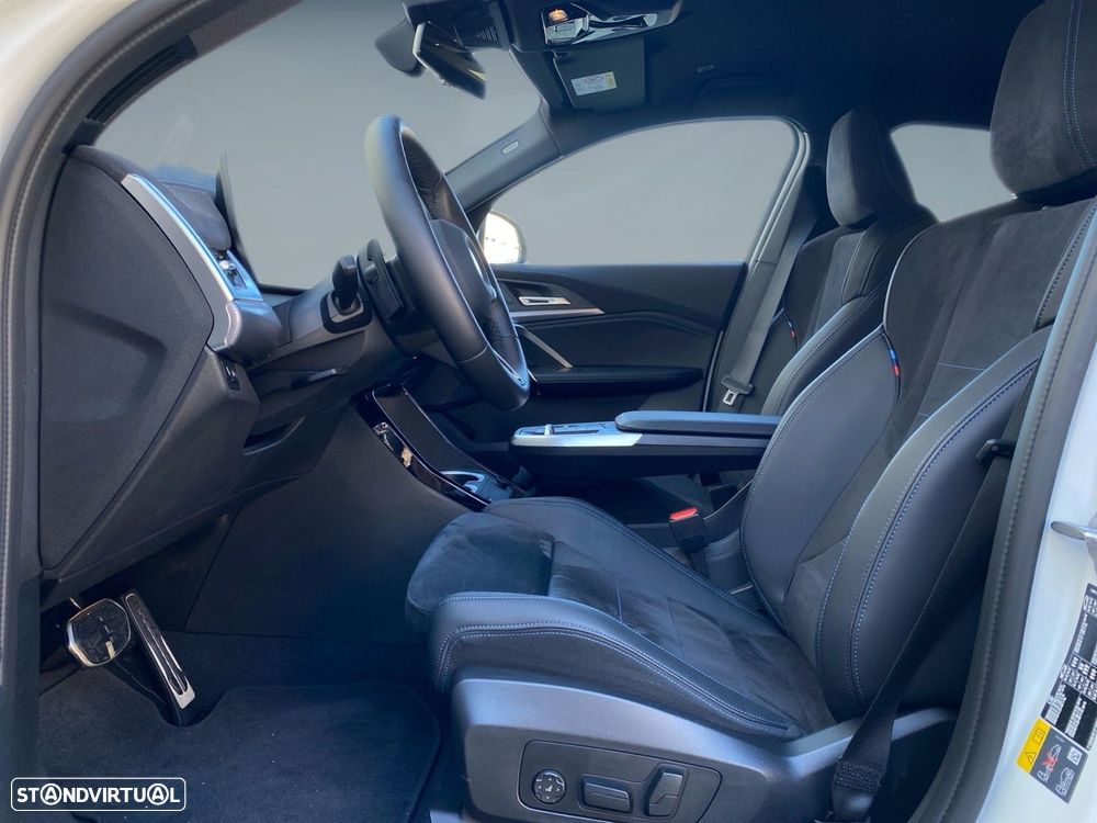 BMW iX2 eDrive20 Pack Desportivo M - 3