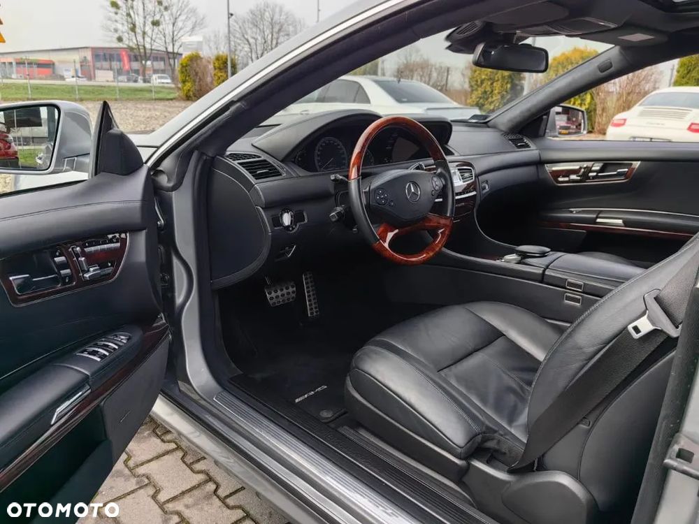 Mercedes-Benz CL 500 4-Matic BlueEff - 19