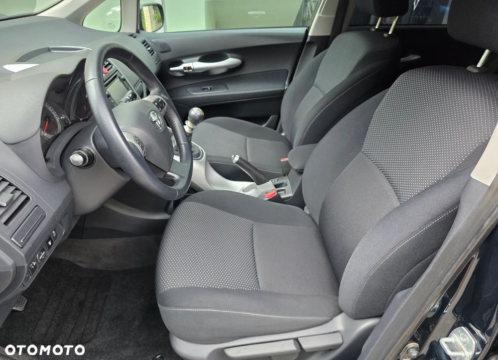 Toyota Auris 1.6 Valvematic START Edition - 17
