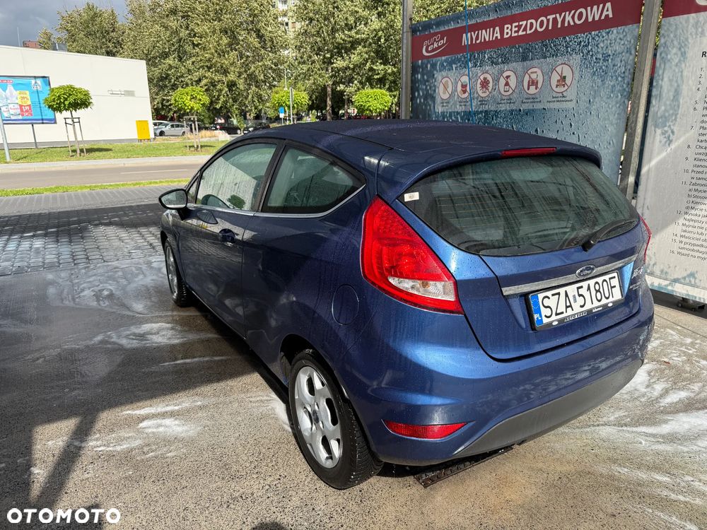 Ford Fiesta 1.4 Titanium - 2