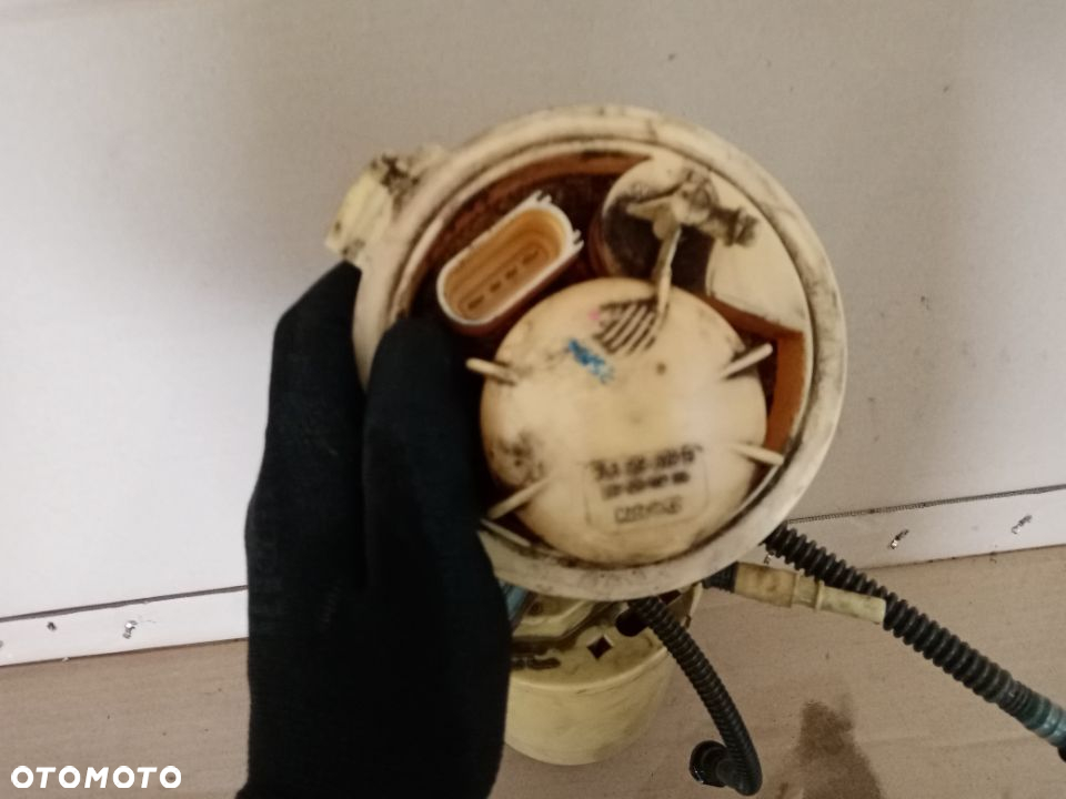 Pompka paliwa VW Touareg 2.5 TDI 7L6919679B 7L6919088 - 3