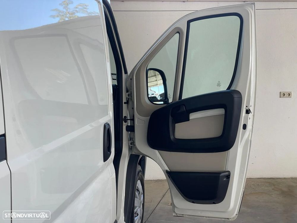 Peugeot Boxer 2.0 BlueHDI Cx. Frigorífica - 23