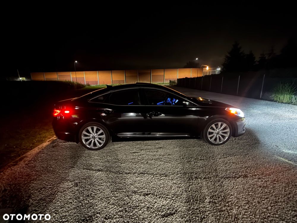 Hyundai Azera - 9