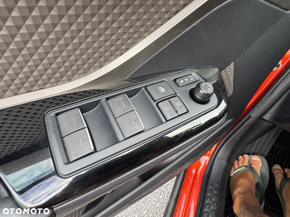 Toyota C-HR 2.0 Orange Edition - 32