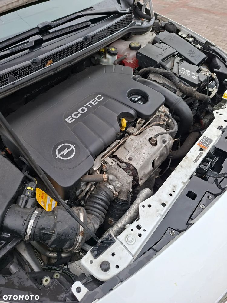 Opel Astra V 1.6 CDTI Dynamic S&S - 11