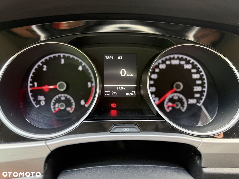 Volkswagen Touran 1.6 TDI SCR BlueMotion Technology Comfortline - 12