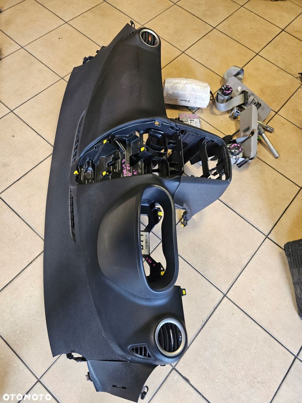 DESKA KONSOLA KOKPIT PASY SENSOR AIRBAG OPEL CORSA D EU 13262361 - 1