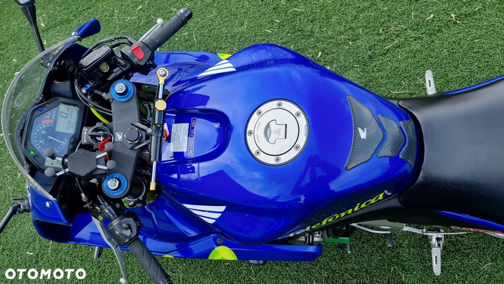 Honda CBR - 14