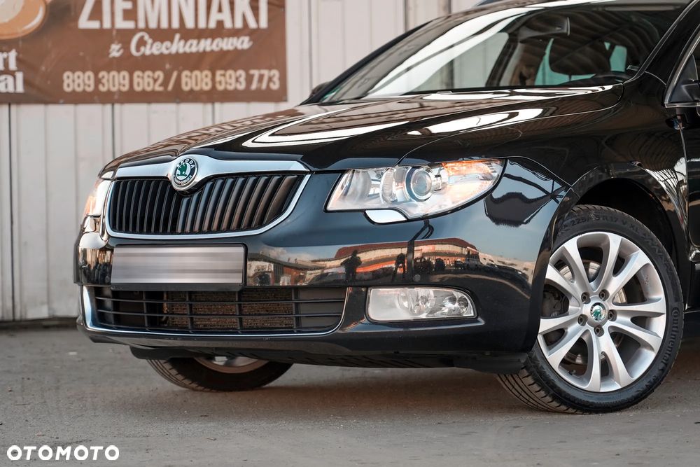 Skoda Superb 2.0 TDI DSG FAMILY - 11