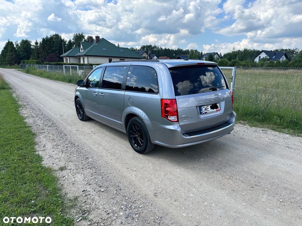 Dodge Grand Caravan 3.6 R/T - 3