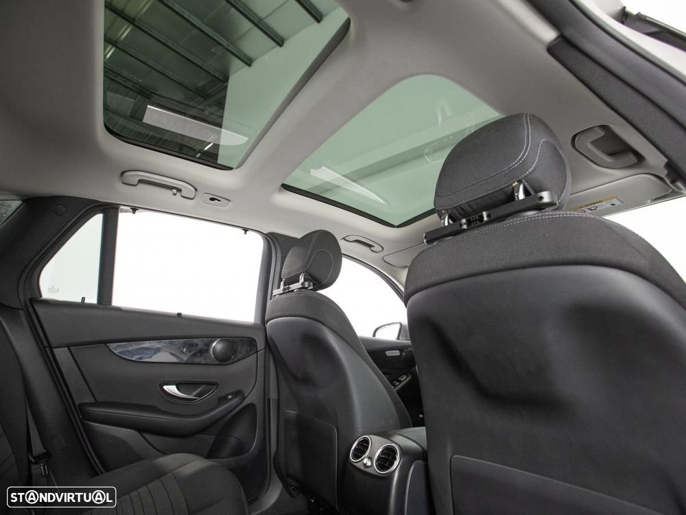 Mercedes-Benz GLC 300 de 4Matic - 12