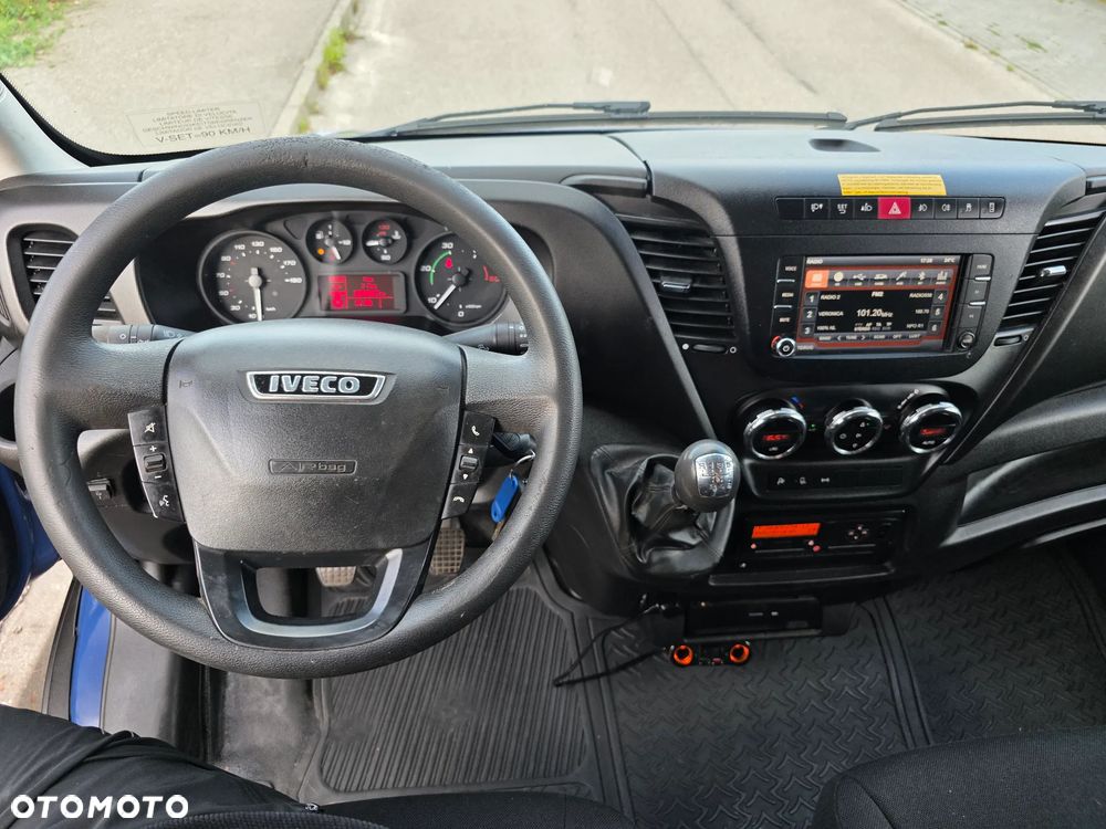 Iveco 50C17 - 32