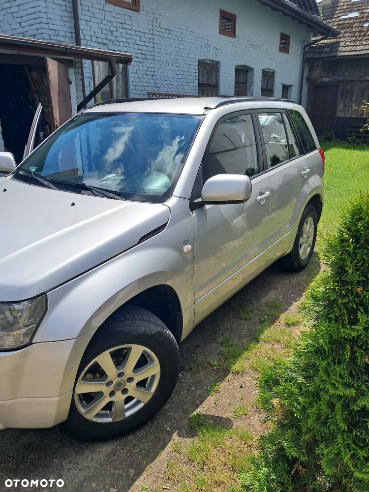Suzuki Grand Vitara 2.0 - 2