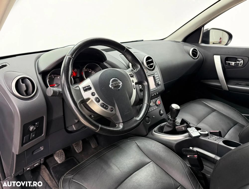 Nissan Qashqai+2 2.0 dCi DPF 4x4 tekna - 16