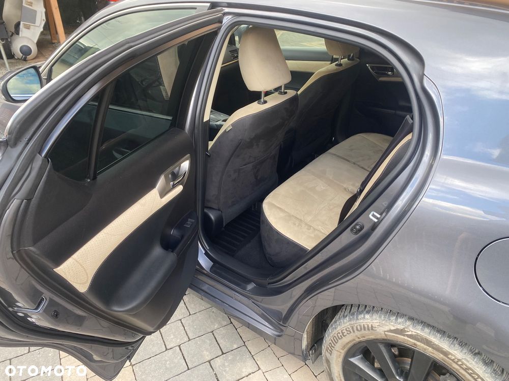 Lexus CT ver-200h-comfort - 18