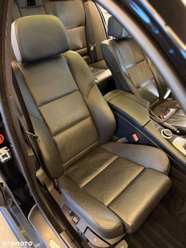 BMW Seria 5 530d Sport-Aut Edition Sport - 36