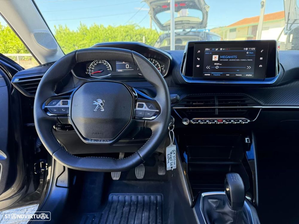 Peugeot 208 1.2 PureTech SE Style - 11