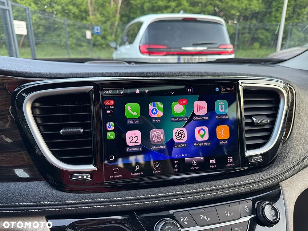 Chrysler Pacifica - 34