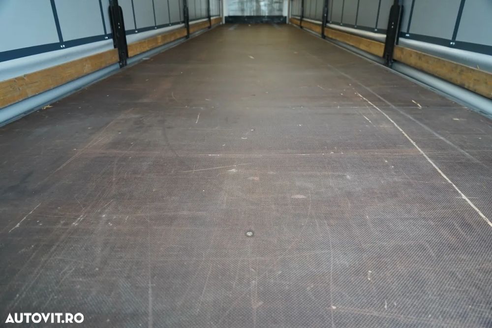 Wielton / SEMIREMORCĂ CU PRELATĂ (CURTAINSIDER) / STANDARD / AXĂ RIDICABILĂ / - 17
