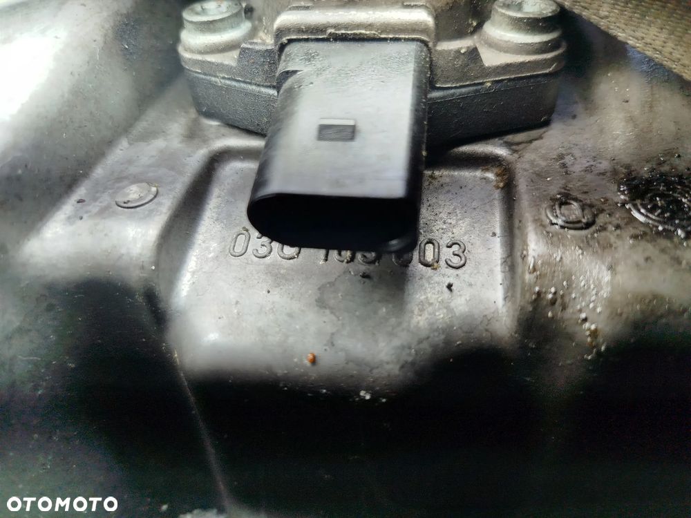 Audi A4 B7 Audi A3 8P 2.0 TDI miska olejowa - 8