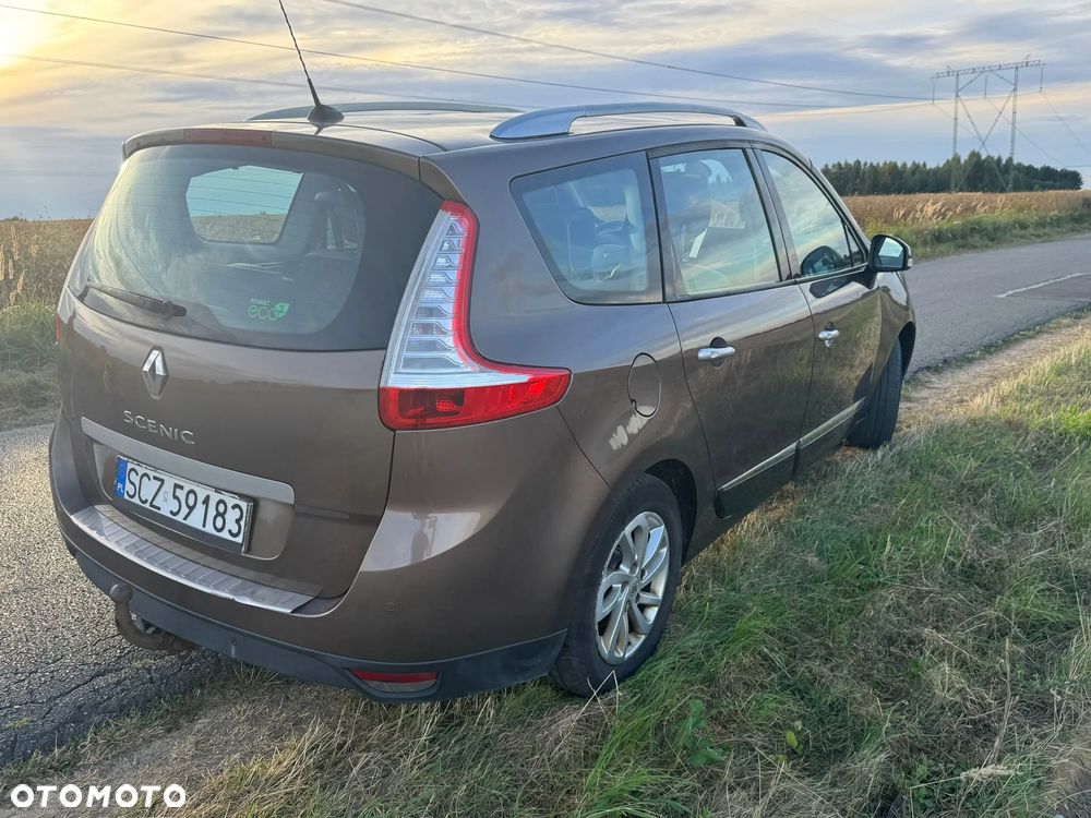 Renault Grand Scenic Gr 1.9 dCi Bose Edition - 8