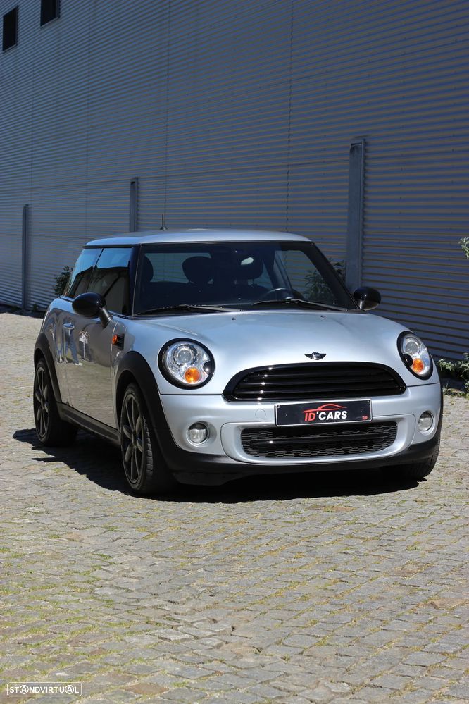 MINI 3 Portas Cooper D - 3
