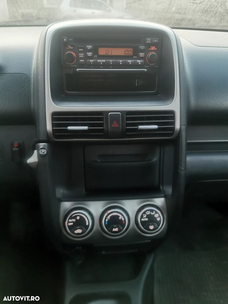 Honda CR-V 2.0i S - 7