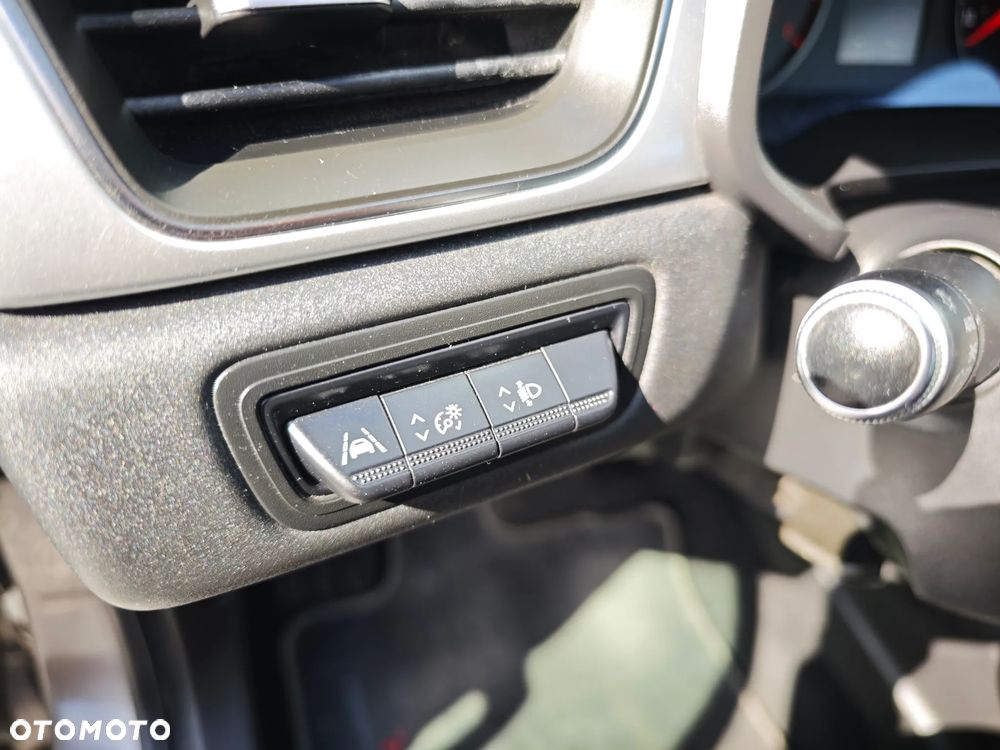 Renault Captur BLUE dCi 115 BUSINESS EDITION - 17
