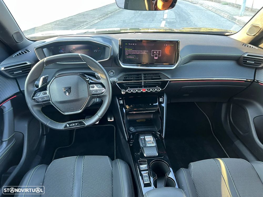 Peugeot 2008 1.5 BlueHDi GT EAT8 - 18