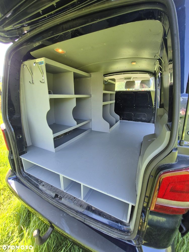 Volkswagen Transporter - 5
