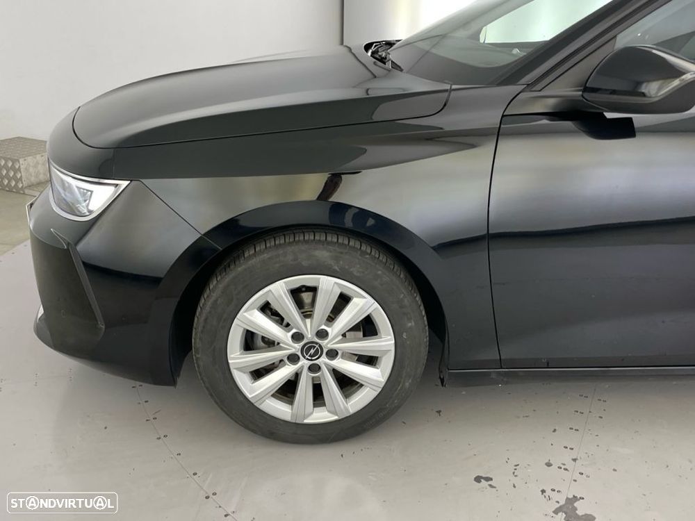 Opel Astra 1.2 T Business — fotografia 18