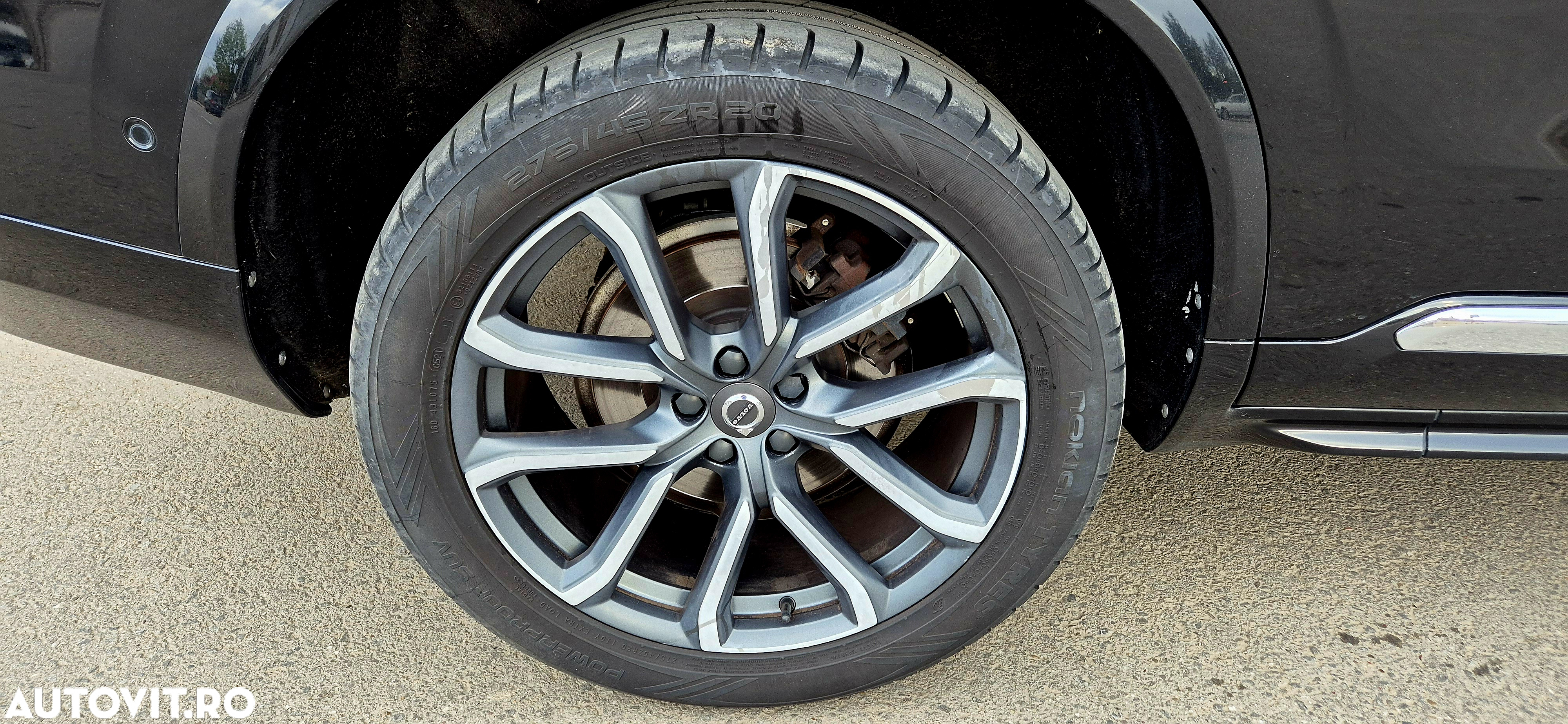 Volvo XC 90 - 31