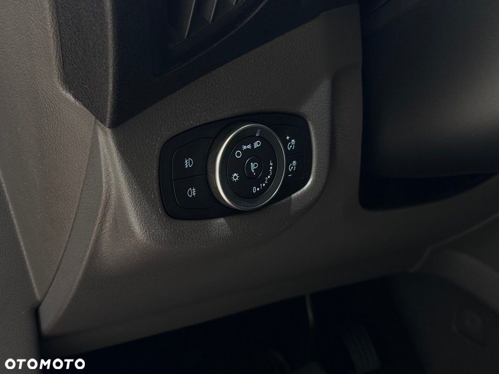 Ford Transit Connect - 23